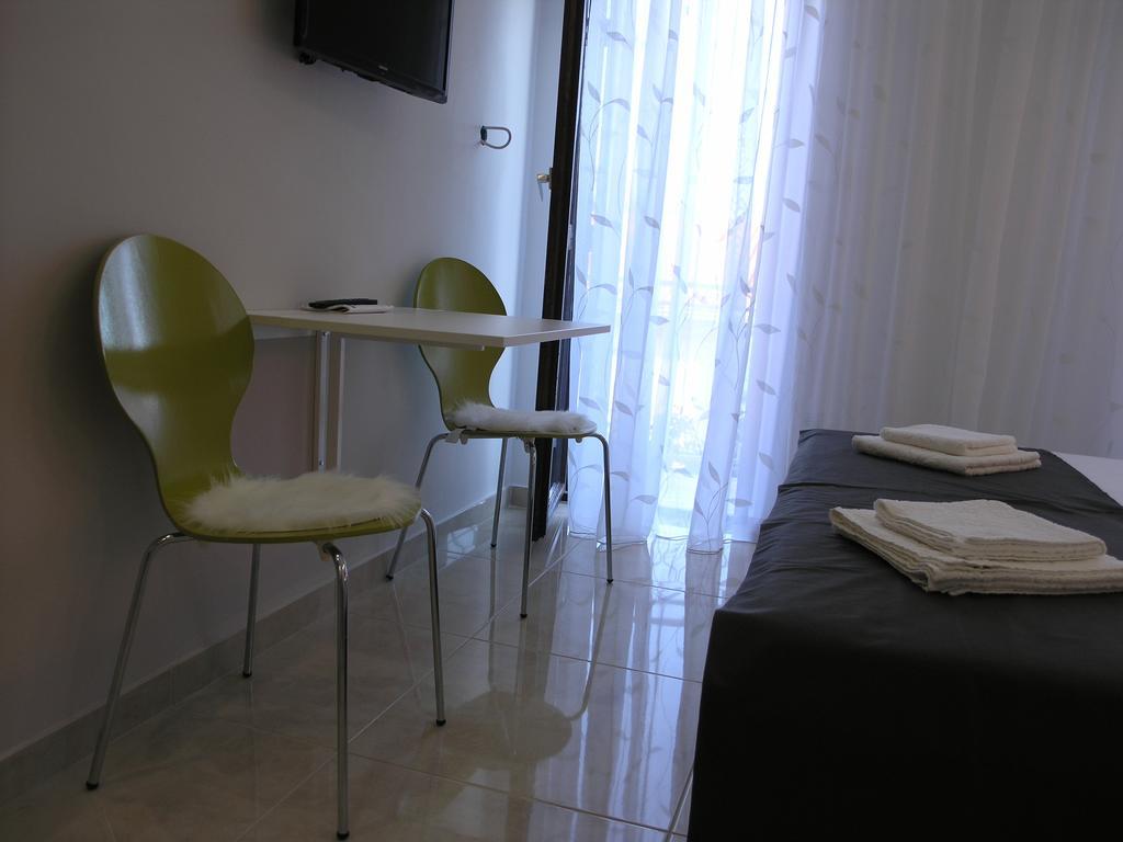 Apartments Dobrila Podgora Buitenkant foto