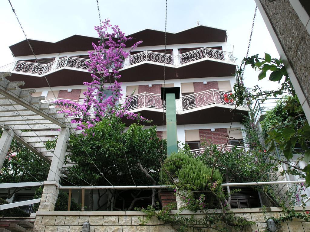 Apartments Dobrila Podgora Buitenkant foto